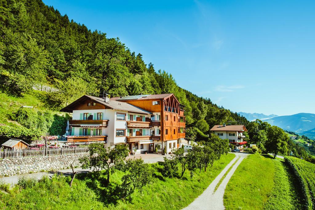 Gasthof Hotel Wöhrmaurer Velturno Exteriör bild