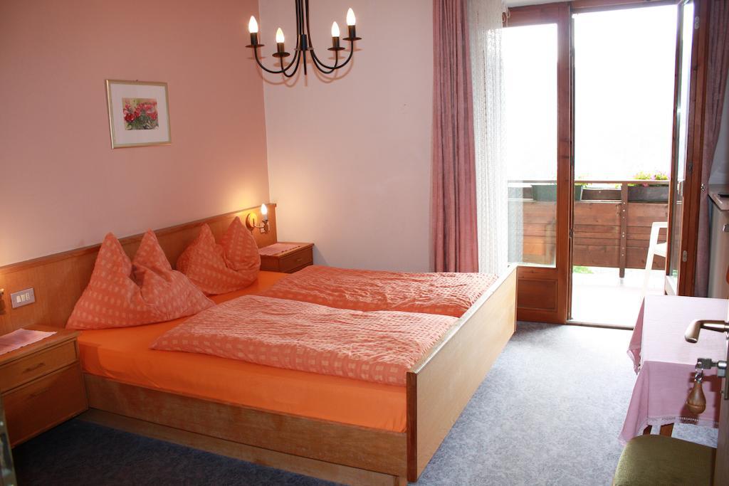 Gasthof Hotel Wöhrmaurer Velturno Rum bild